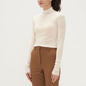 🎉3/$50🎉 H&M Turtle Neck Body Suit